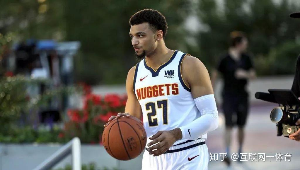 关于C罗焦点对战，穆雷与40激战阿森纳分钟，战术调整胜负难料！赢得满堂喝彩的信息